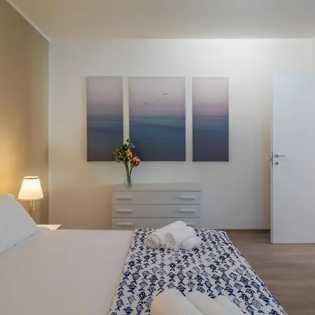 Apartamento Casa Vera Tra Storia, Mare E Comodita